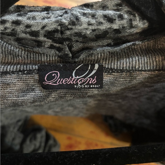 Chic Leopard Print Cardigan - Picture 2 of 2
